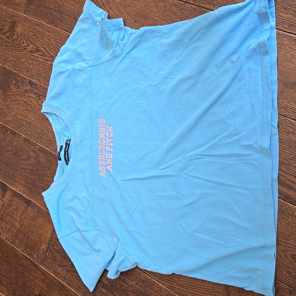 Abercrombie & Fitch T-Shirt Womans S Blue Short Sleeve Sleeve "62"
